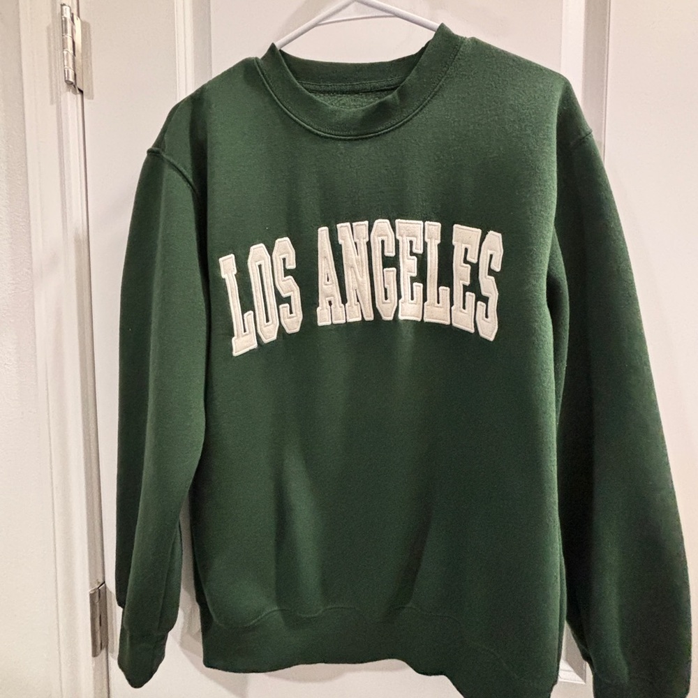 NWOT NEW YORK POPULAR CREWNECK